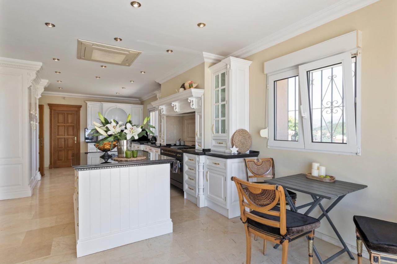 Luxury Villa Bellagio Estepona (Adults Only) ภายนอก รูปภาพ